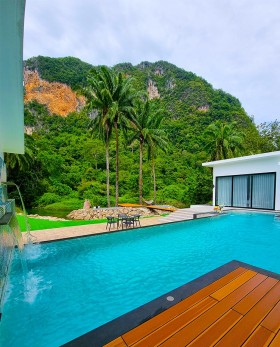 Red Cheek Mountain Villa