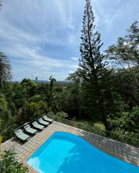Thara Bayview villa